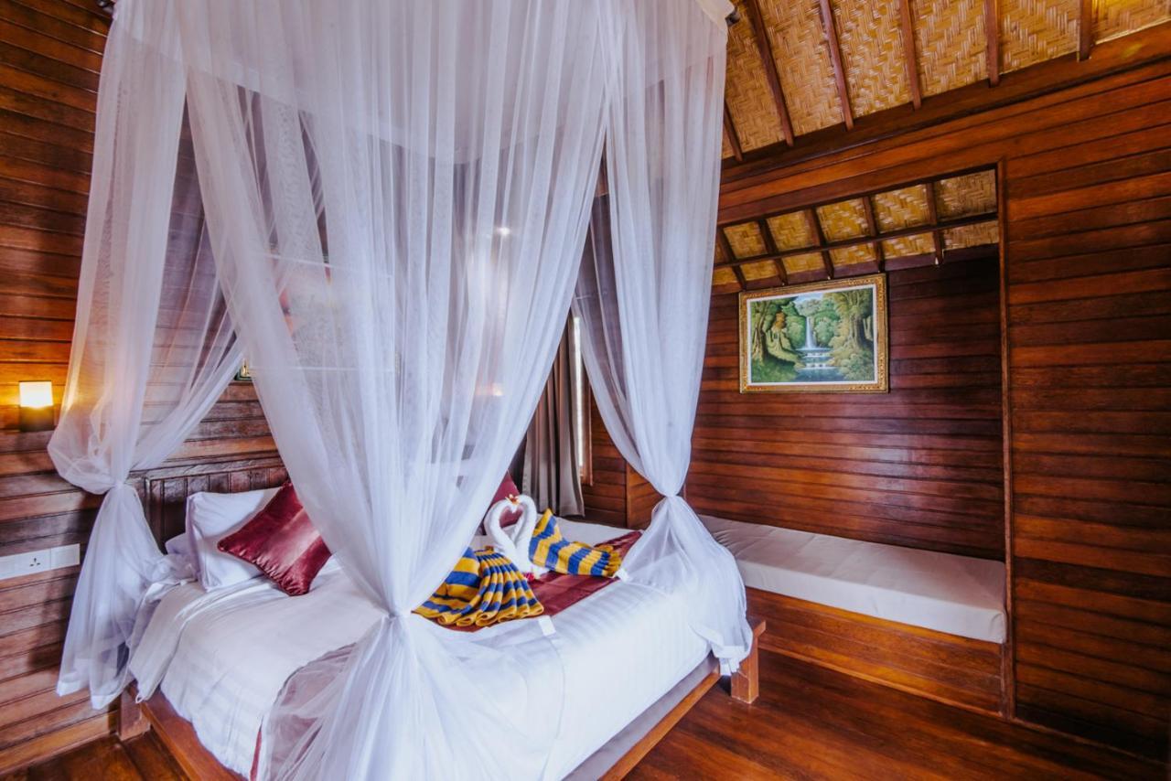 Отель Sunday Huts Lembongan Экстерьер фото