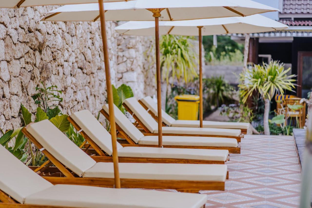 Отель Sunday Huts Lembongan Экстерьер фото